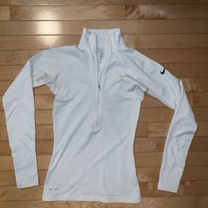 Size XS Nike Pro quarter zip